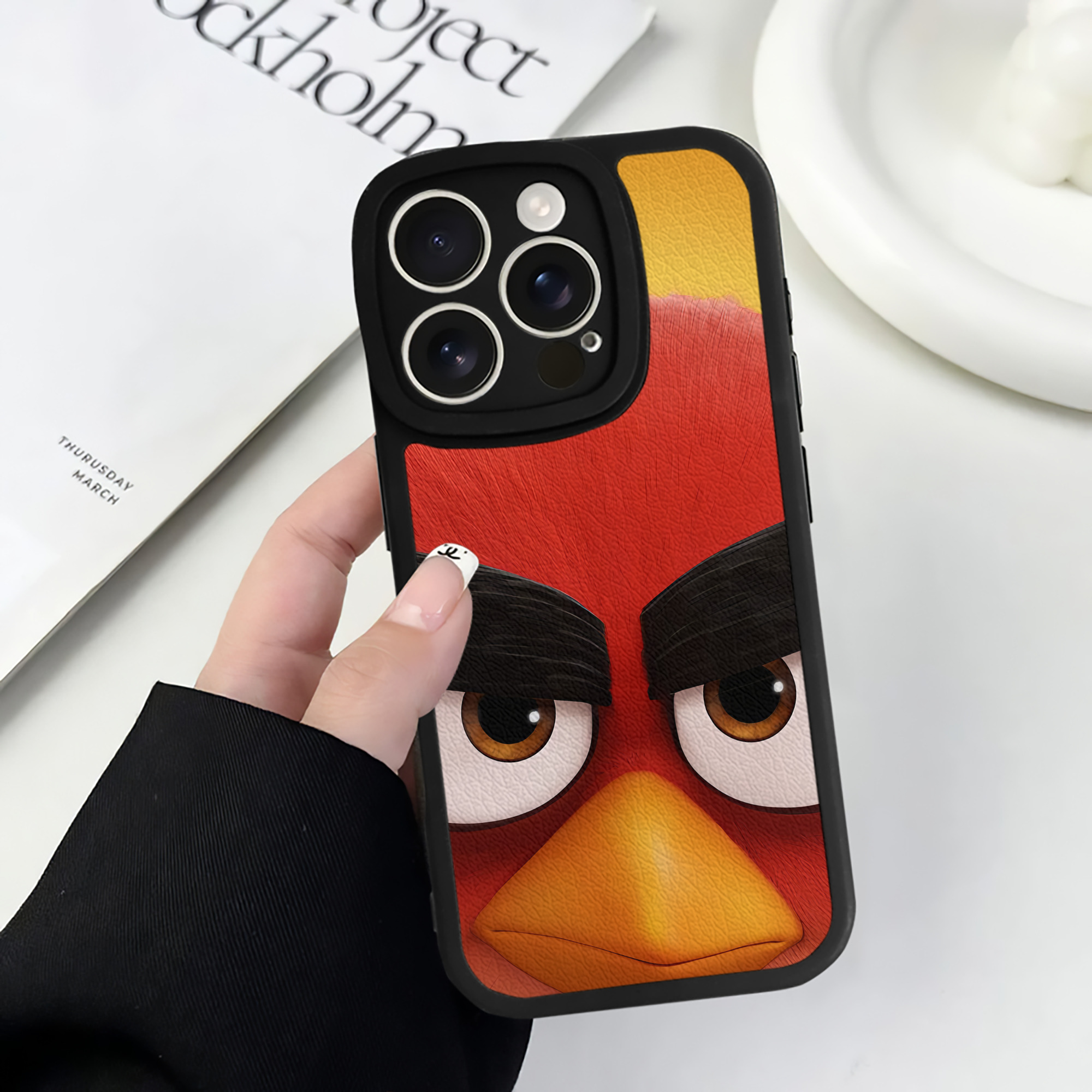 （画像用） Angry Birds アングリーバード 【iPhone 16シリーズ対応】シリコンスマホケース（レザー調） 材質：シリコン